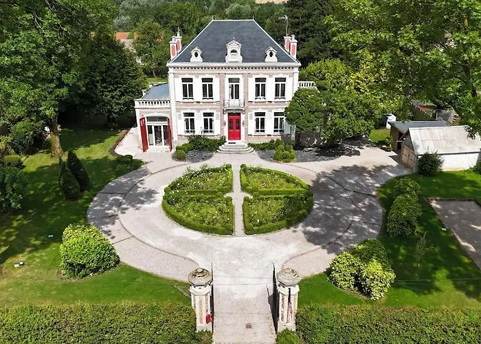 Manoir Aux Roses, Gite 15 Personnes Avec Spa