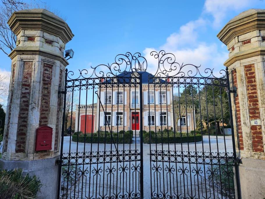 Manoir Aux Roses, 15 Personnes Avec *